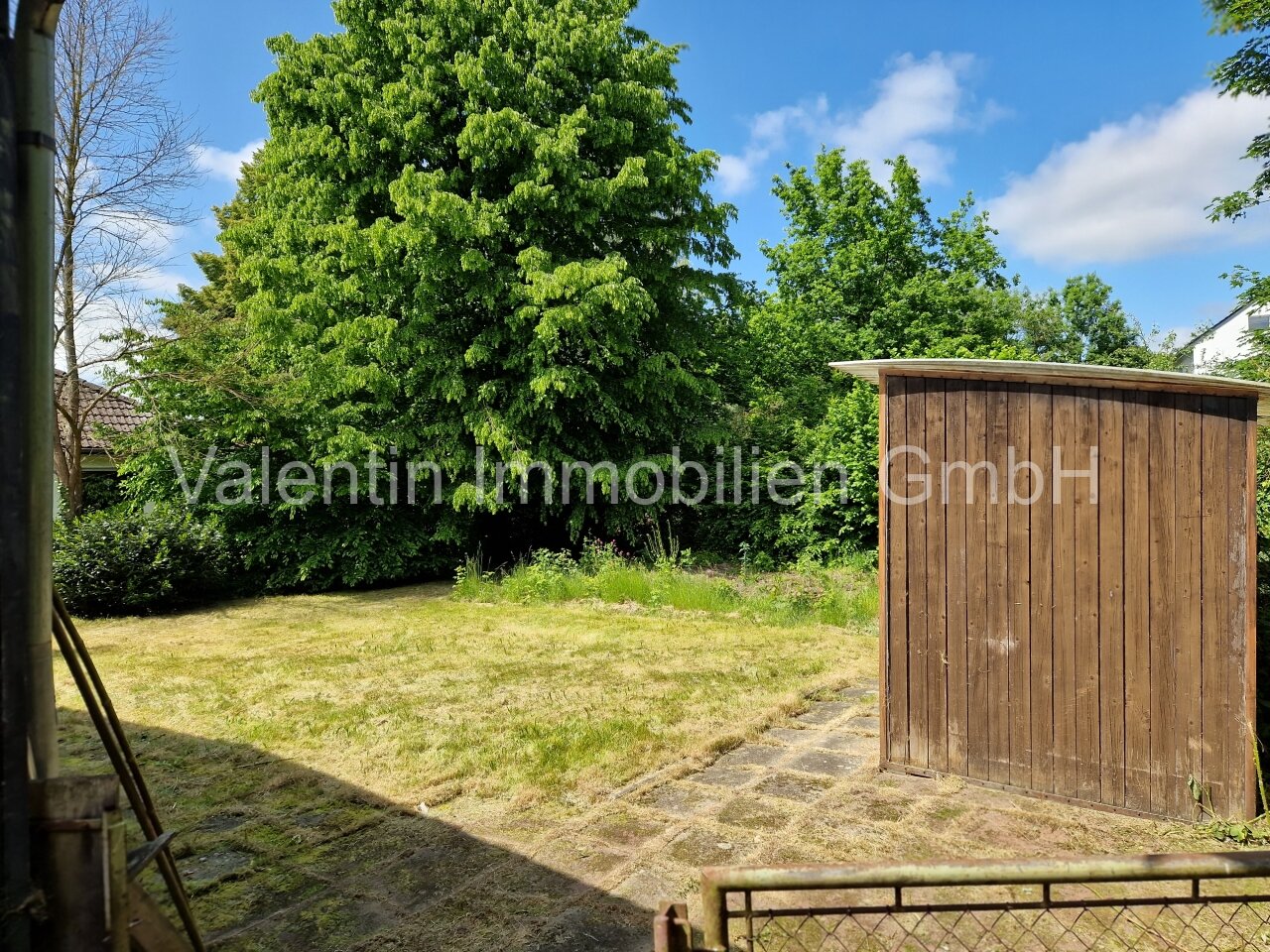 Garten hinter der Lagerhalle