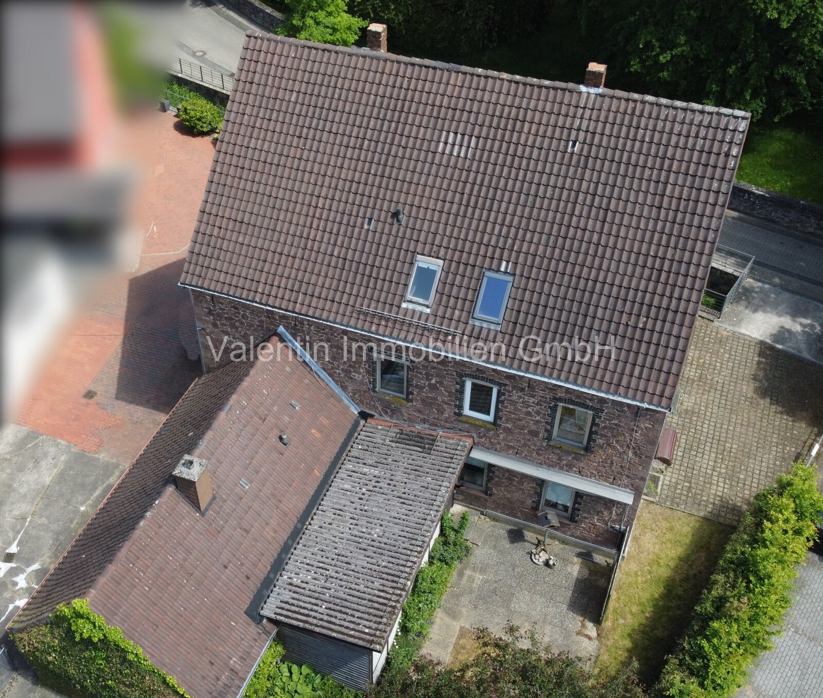 Historisches Mehrfamilienhaus sucht neuen Glanz Historisches Mehrfamilienhaus sucht neuen Glanz